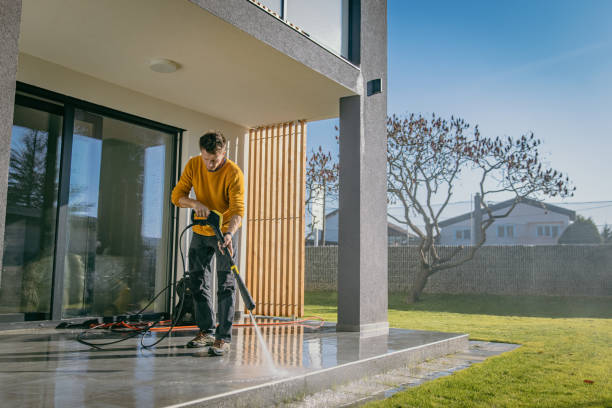Animal Enclosure Cleaning in Charter Oak, CA